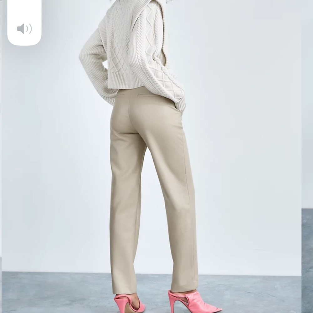 Aritzia Babaton Command leather Pant in Light Taupe